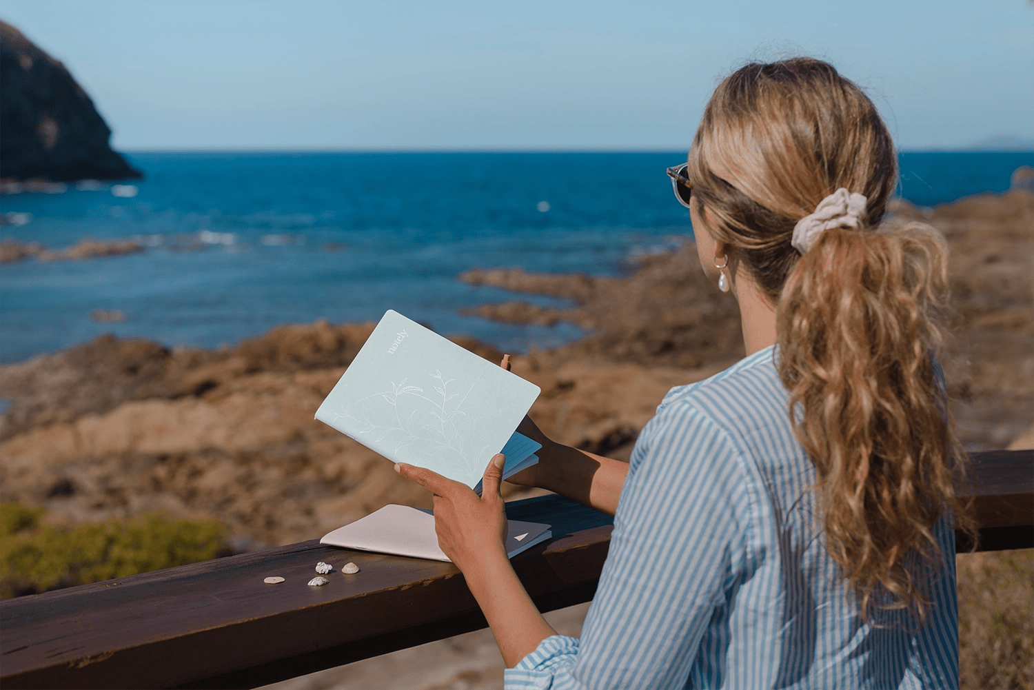 10+1 Spring journaling ideas to boost your creativity - Notely